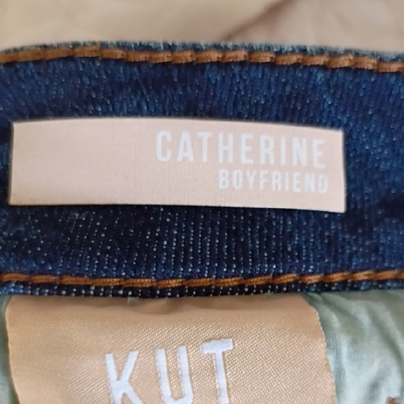 NWT Kut from the Kloth Catherine Midrise Boyfriend Jeans - Picture 9 of 10